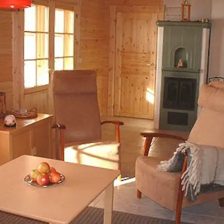 Niittyleinikki Chalet *