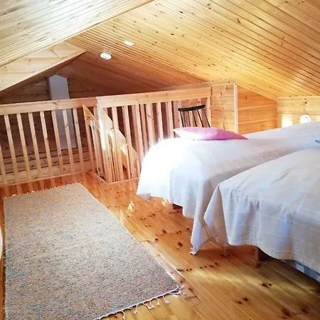 Chalet Niittyleinikki *